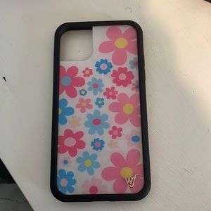 WILD FLOWER IPHONE CASE